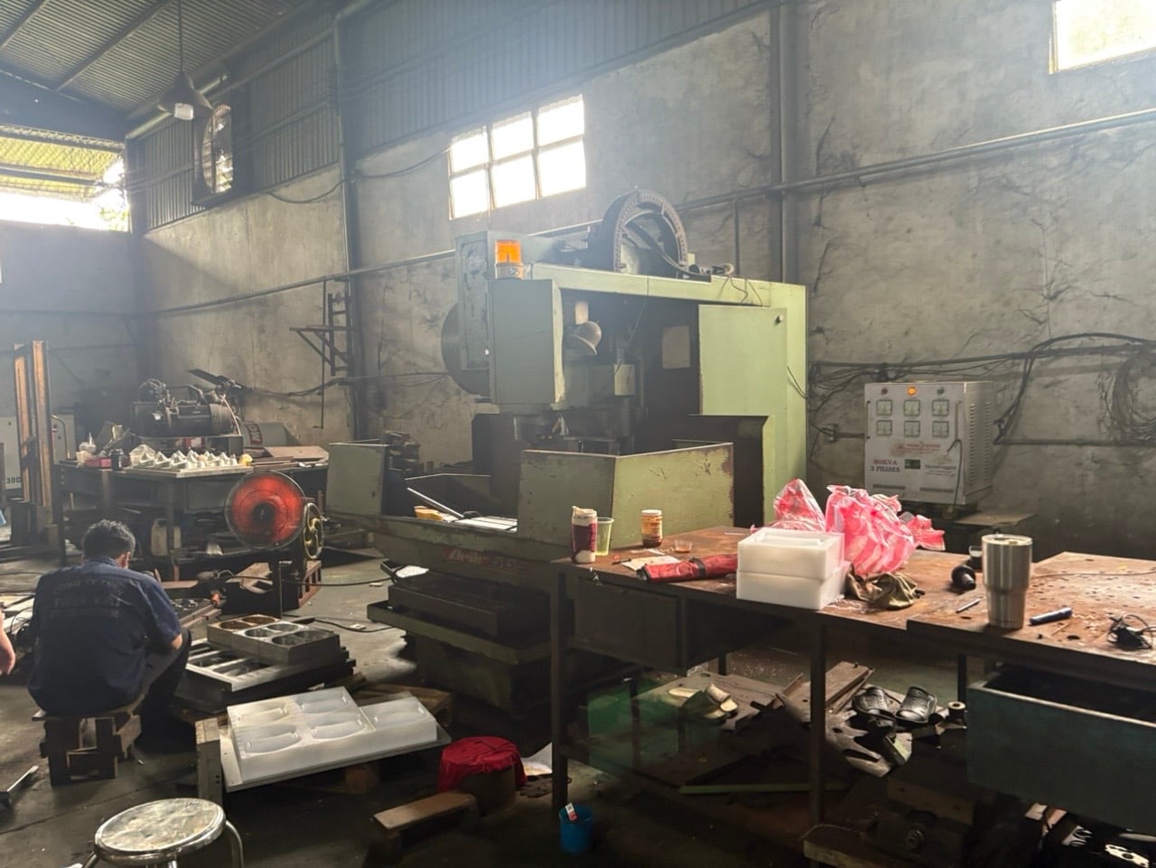 CNC milling machine (4)